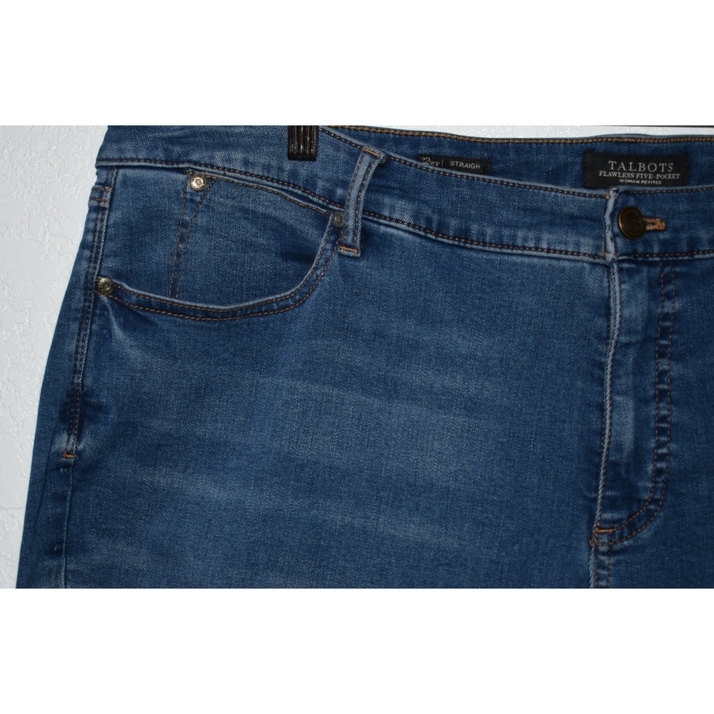 Talbots 22WP Flawless Five-Pocket Straight Leg Jeans Comfy Stretch Blue 5-Pkt - Picture 15 of 16
